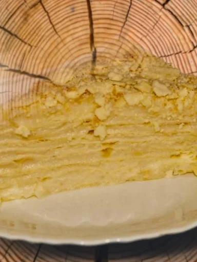 Торт слоеный наполеон со сгущенкой и маслом