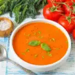 Zupa pomidorowa ze świeżych pomidorów
