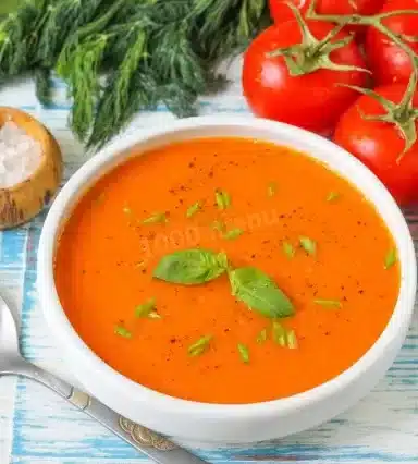 Zupa pomidorowa ze świeżych pomidorów